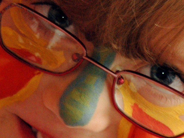 Maedchen Kinderschminken beim Sommerfest, Albertinen Kindertagesstätte Schnelsen, Hamburg Maedchen Kinderschminken beim Sommerfest, Albertinen Kindertagesstätte Schnelsen, Hamburg